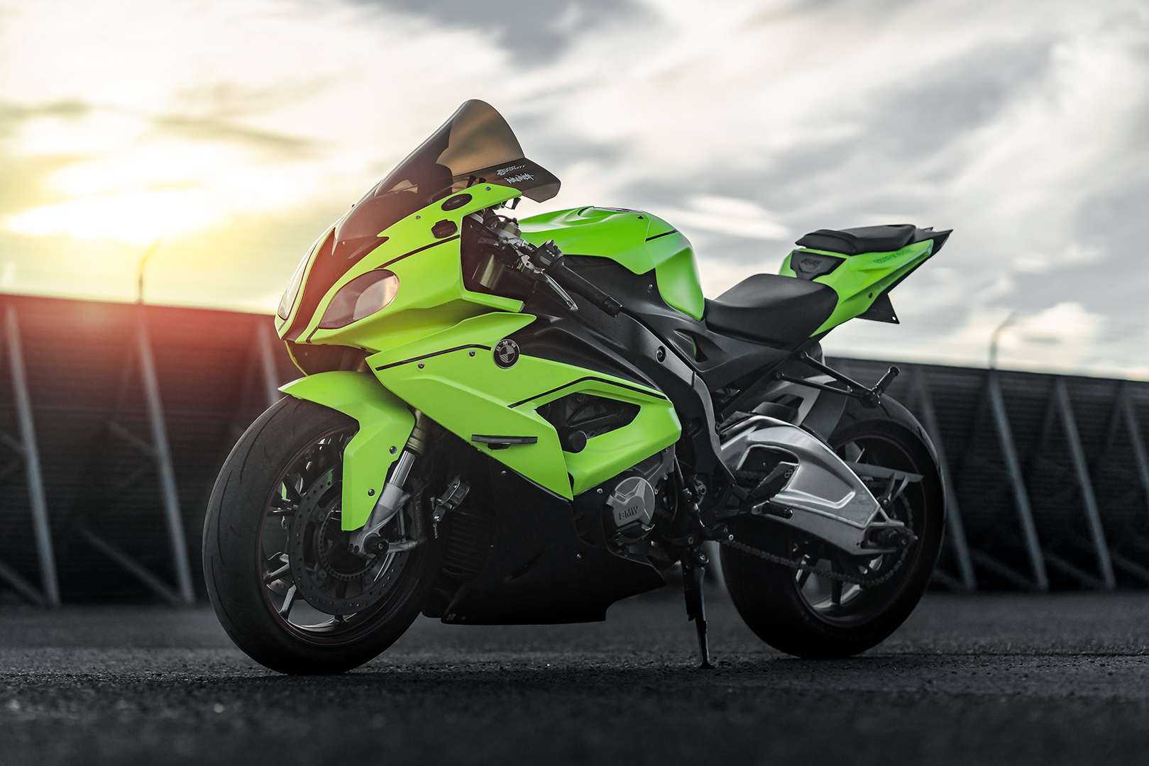 Look! A Hi-viz S1000rr! – @5e11even